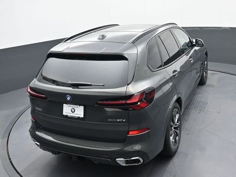 New 2026 BMW X5 xDrive50e w/ M Sport Package image 37
