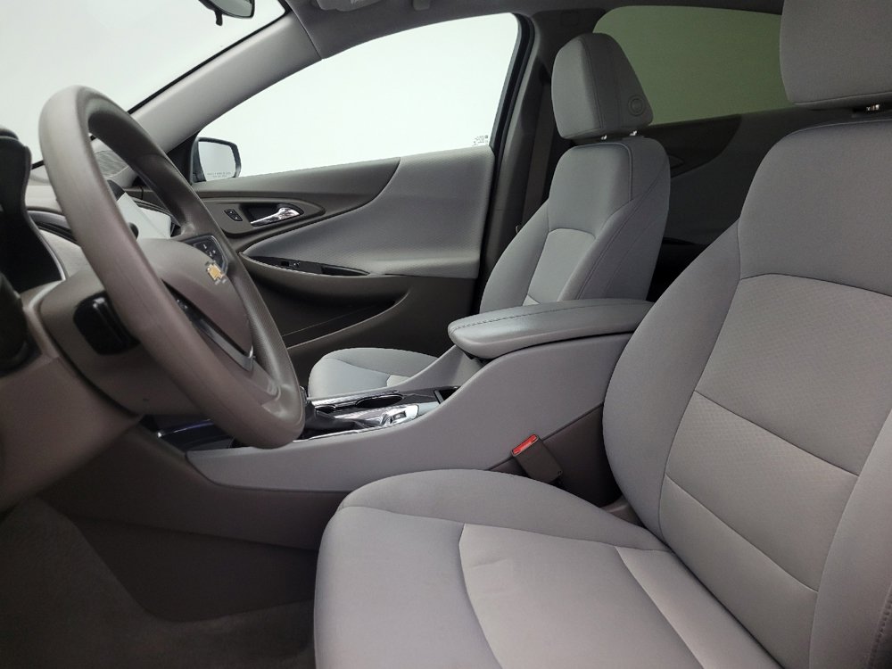 Used 2023 Chevrolet Malibu LT FWD image 17