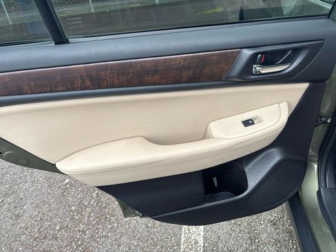 Used 2017 Subaru Outback 2.5i Limited image 32