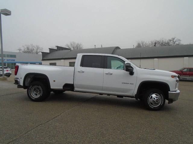 Used 2022 Chevrolet Silverado 3500 LTZ w/ LTZ Convenience Package AWD/4WD image 5