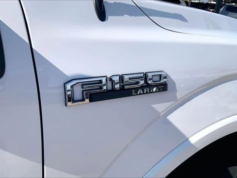 Used 2018 Ford F150 Lariat w/ Equipment Group 502A Luxury AWD/4WD image 10