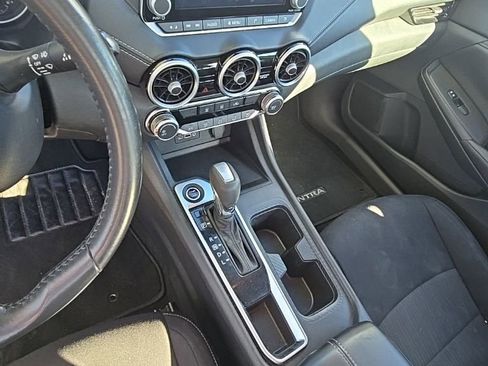Used 2023 Nissan Sentra SV image 4