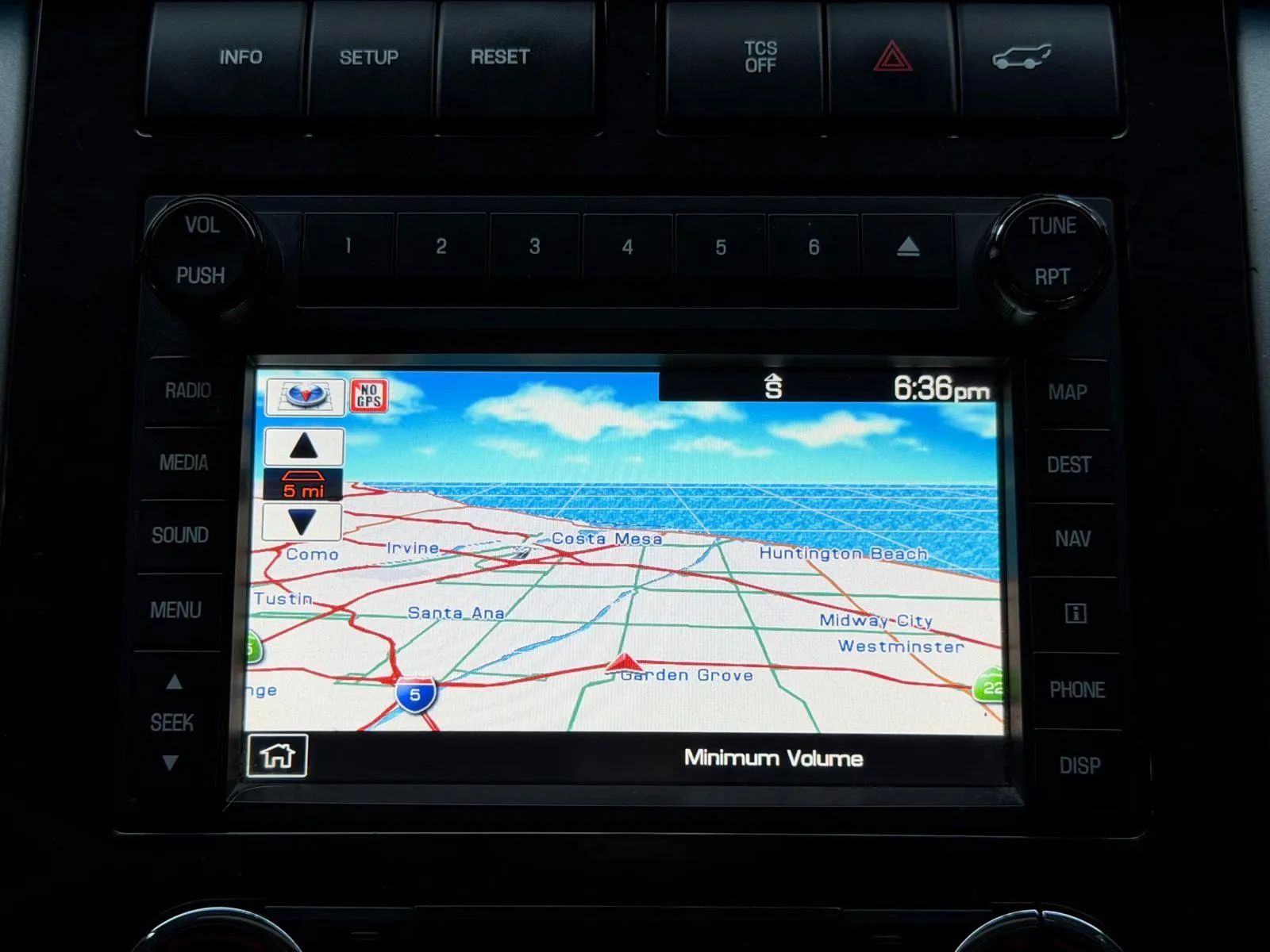 Used 2013 Ford Expedition Limited RWD image 46