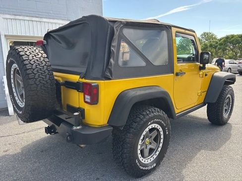 Used 2011 Jeep Wrangler Rubicon w/ PWR Convenience Group AWD/4WD image 6