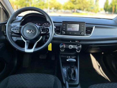 Used 2018 Kia Rio S image 16