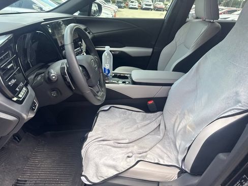 Used 2025 Lexus RX 350 Premium w/ Accessory Package (K3) FWD image 21