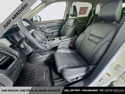 Certified 2023 Nissan Rogue SL w/ SL Premium Package FWD image 21
