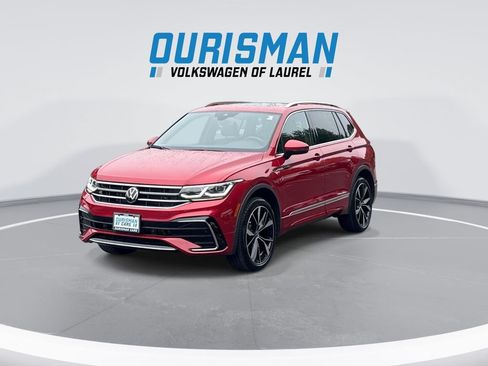 Used 2024 Volkswagen Tiguan SEL R-Line AWD/4WD image 4