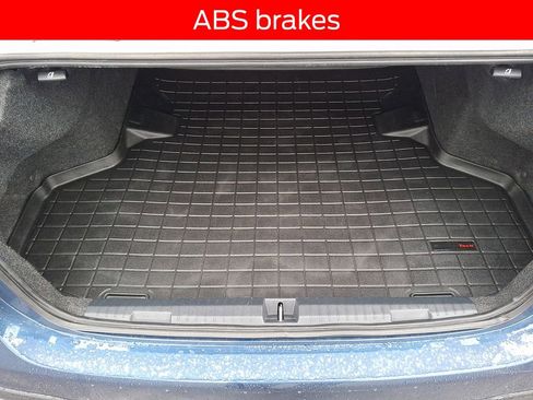 Used 2020 Subaru Legacy Premium image 27