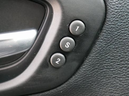 Used 2022 Jeep Cherokee Limited w/ Mopar Interior Package image 27