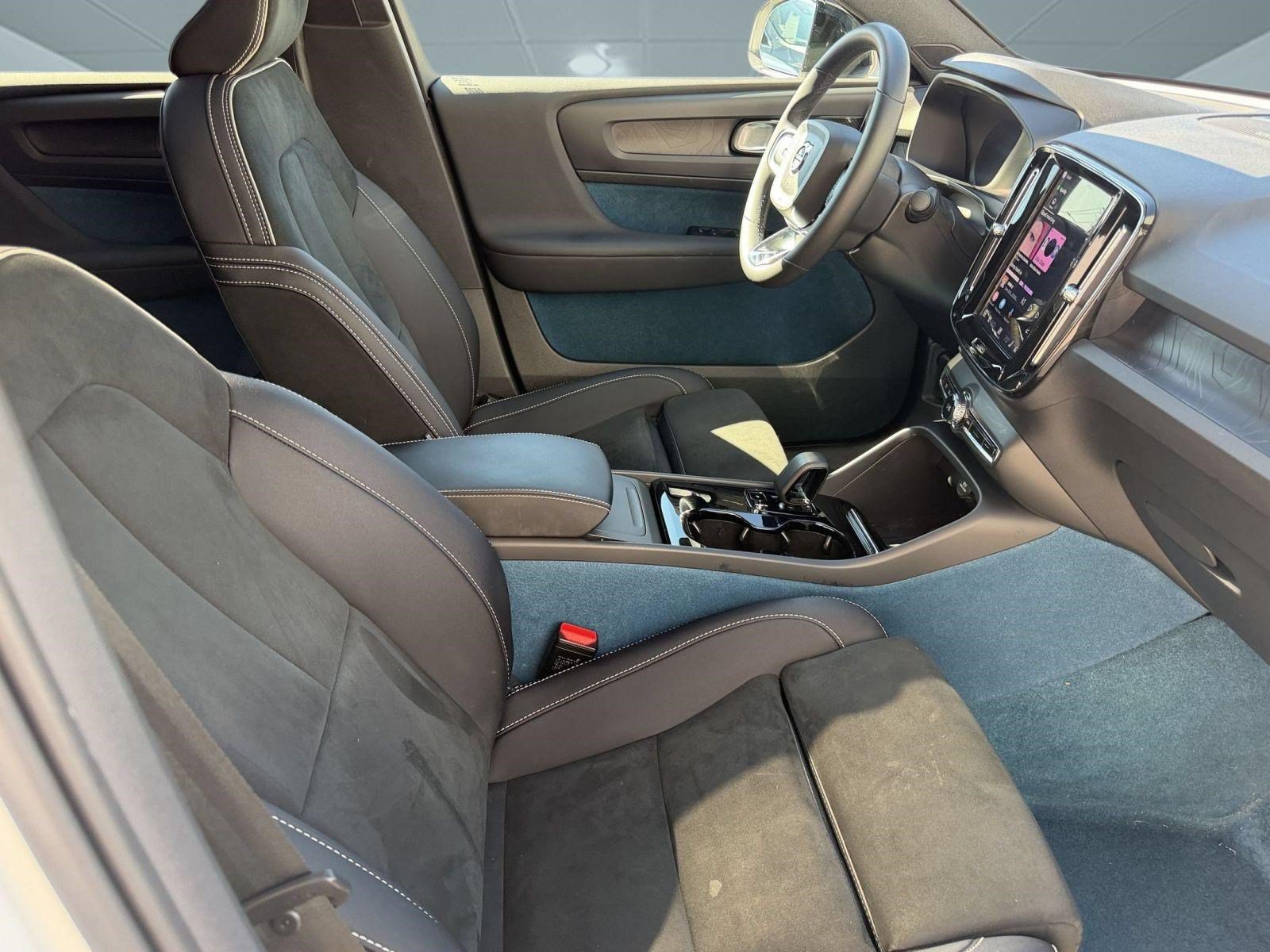 Certified 2023 Volvo C40 P8 Recharge Ultimate AWD/4WD image 25