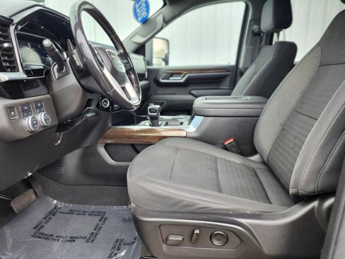 Used 2022 GMC Sierra 1500 Elevation w/ Preferred Package image 16