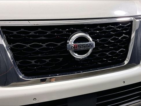 Used 2020 Nissan Armada SL w/ Premium Package image 39