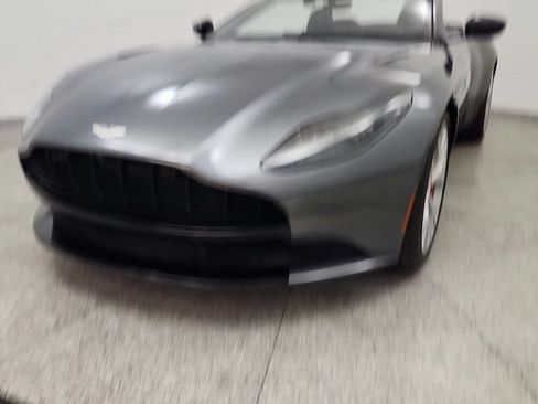 Used 2019 Aston Martin DB11 Volante RWD image 10