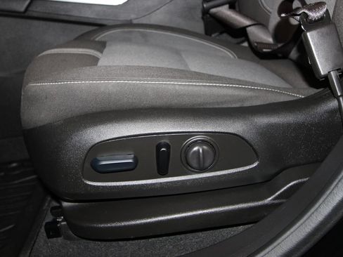 Used 2024 Chevrolet Blazer LT w/ Convenience Package FWD image 7