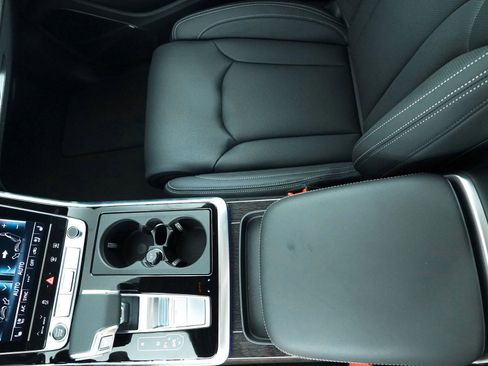 New 2025 Audi Q7 3.0T Prestige image 33