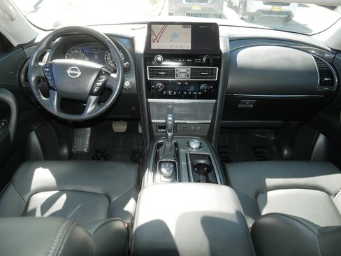 Certified 2022 Nissan Armada SV w/ Cargo Package AWD/4WD image 10