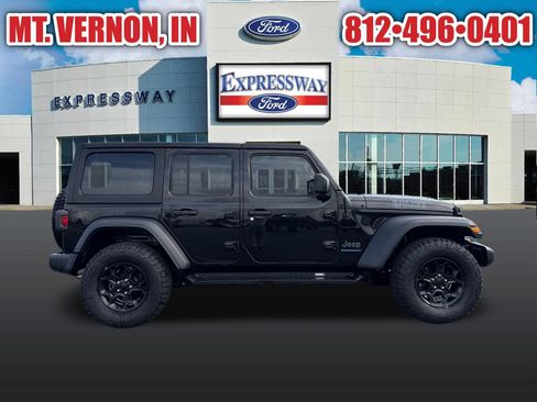 Used 2023 Jeep Wrangler Unlimited AWD/4WD image 12