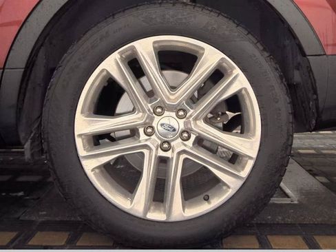 Used 2017 Ford Explorer Limited FWD image 12