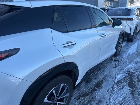 Used 2024 Lexus RZ 450e Premium w/ Technology Package image 14