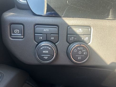 Used 2022 Chevrolet Silverado 1500 RST image 19