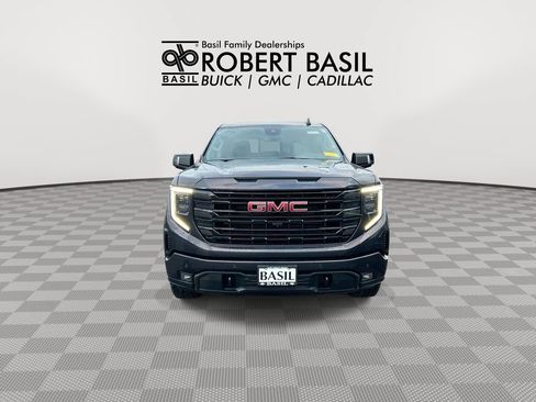 Used 2025 GMC Sierra 1500 Elevation w/ Elevation Premium Package AWD/4WD image 3