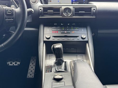 Used 2018 Lexus IS 300 F Sport image 15