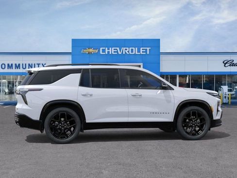 New 2026 Chevrolet Traverse RS image 6