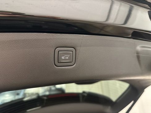 Used 2024 Chevrolet Blazer LT w/ Convenience Package image 31