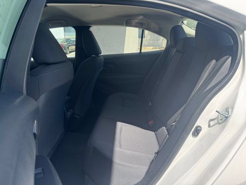 Used 2025 Toyota Corolla LE FWD image 25