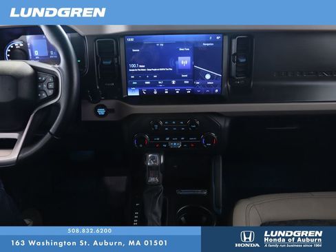 Used 2023 Ford Bronco Wildtrak image 18