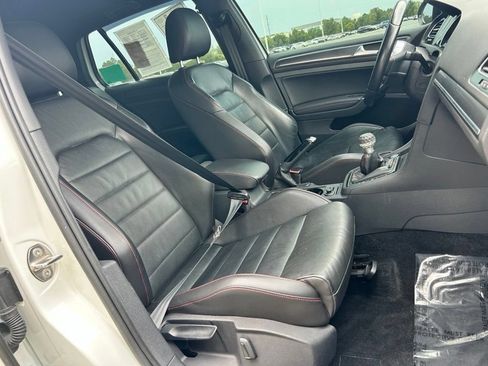 Used 2021 Volkswagen GTI Autobahn FWD image 10
