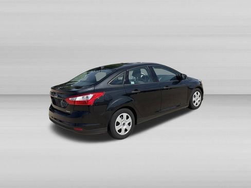 Used 2014 Ford Focus S FWD image 3