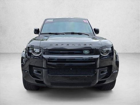 Used 2022 Land Rover Defender 110 V8 AWD/4WD image 2