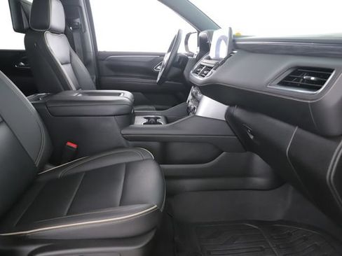 Used 2024 GMC Yukon SLT AWD/4WD image 34