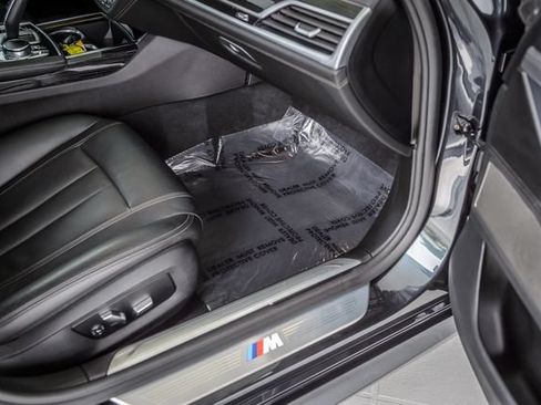 Used 2019 BMW 740i w/ M Sport Package RWD image 49