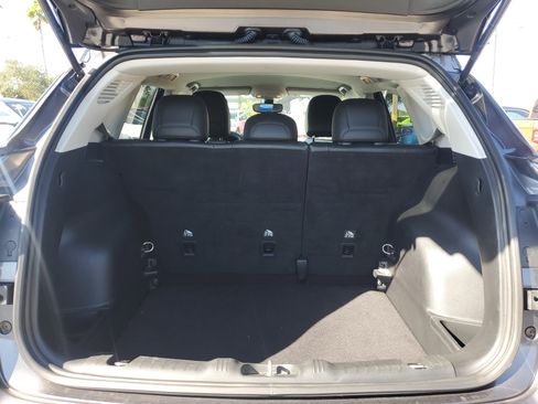 Used 2021 Jeep Compass Latitude image 9