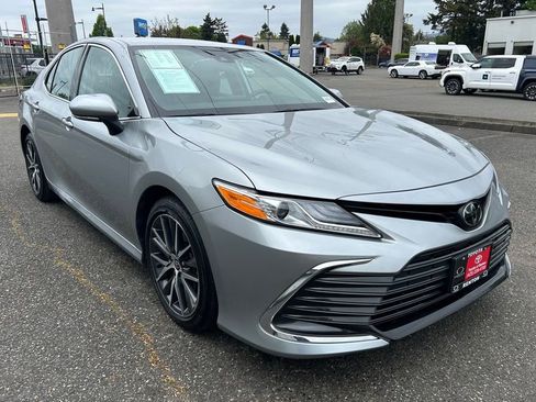 Certified 2024 Toyota Camry XLE w/ Cold Weather Package FWD image 3