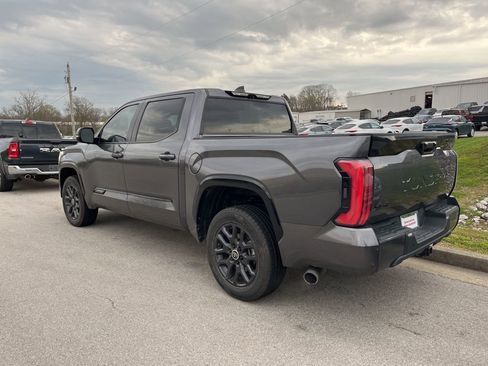 Used 2024 Toyota Tundra Platinum AWD/4WD image 4