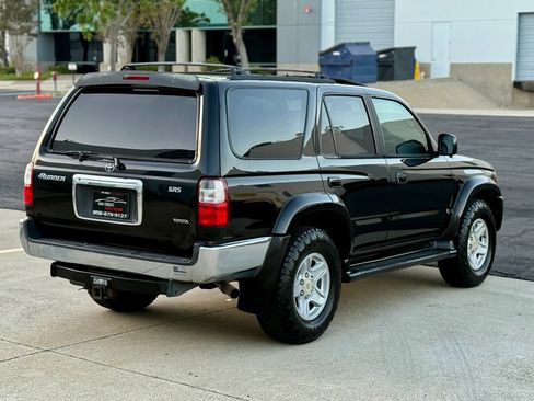 Used 2002 Toyota 4Runner SR5 RWD image 13