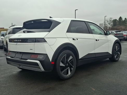 New 2026 Hyundai Ioniq 5 SEL image 4