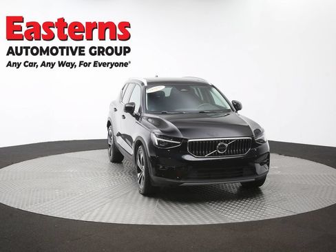 Used 2025 Volvo XC40 B5 Plus AWD/4WD image 52