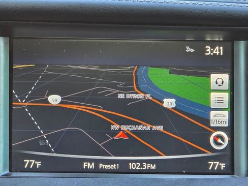 Used 2017 INFINITI QX30 Sport image 11