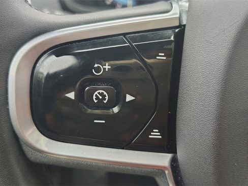 Certified 2023 Volvo XC90 B6 Plus w/ Protection Package Premier image 16