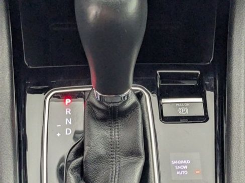 Used 2023 Jeep Compass Limited image 22