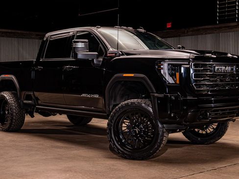 Used 2026 GMC Sierra 3500 AT4 w/ AT4 Premium Plus Package AWD/4WD image 1