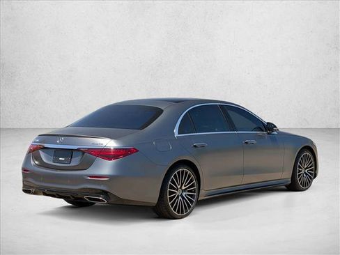 Used 2022 Mercedes-Benz S 580 4MATIC Sedan image 5