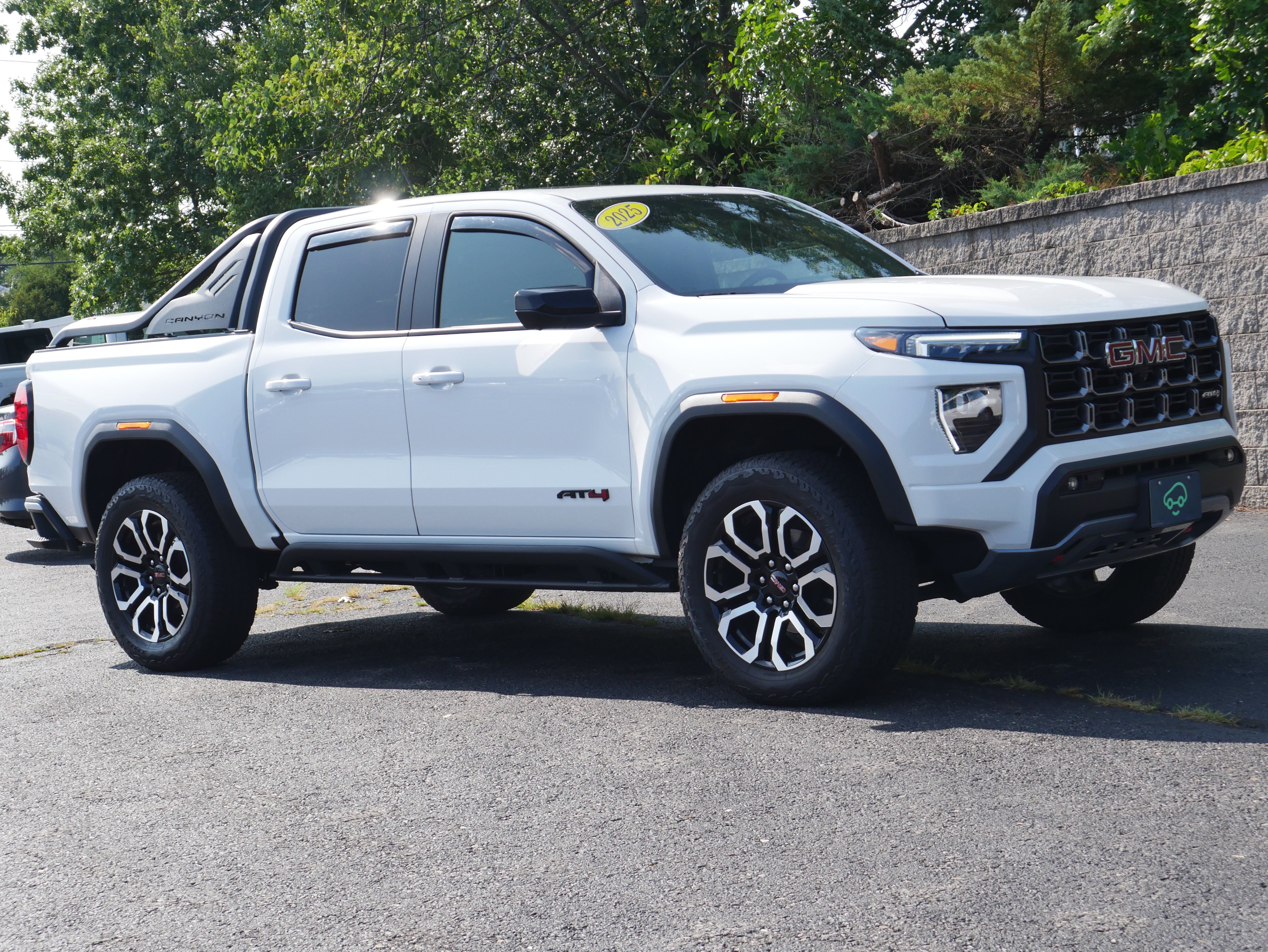 Certified 2025 GMC Canyon AT4 w/ Nightfall Edition AWD/4WD image 11