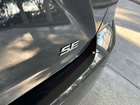 Used 2025 Toyota Camry SE image 18