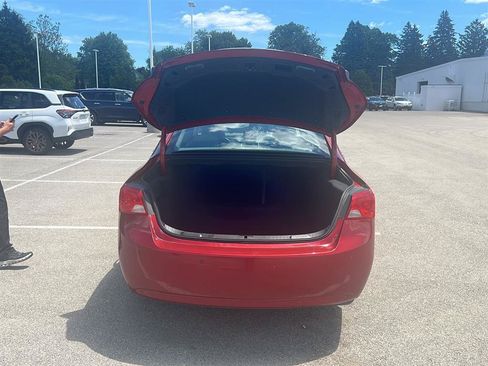 Used 2015 Chevrolet Impala LT w/ Convenience Package FWD image 16